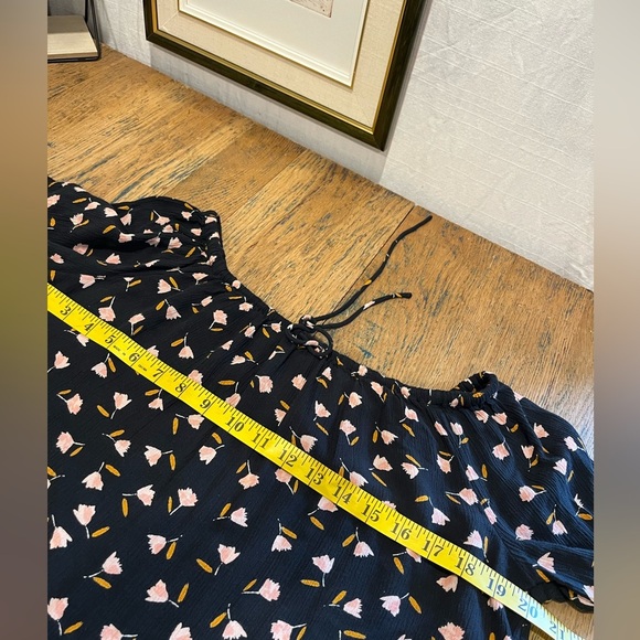 BILLABONG - Off-Shoulder Floral Blouse - Size M - Picture 8 of 9